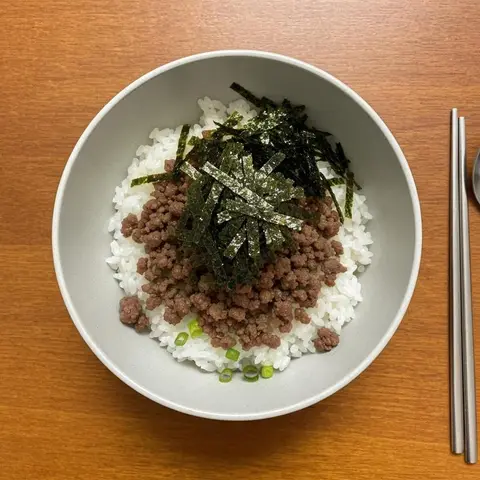 소고기김자반 덮밥
